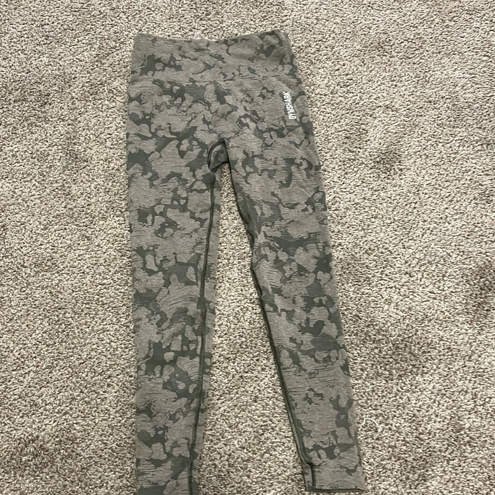 Gymshark Green Camo Workout Leggings - SMALL